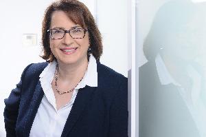 Rezension Adina Walletin-Weisenberg, Opern- und Konzerts&auml;ngerin